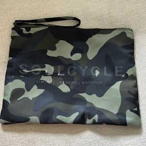 Soul Cycle Camo Zippered Sweat Bag
